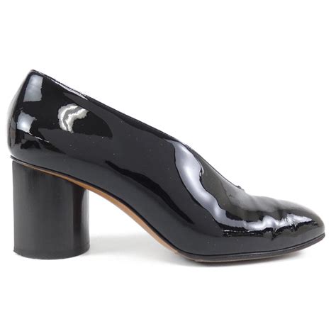 celine ladies pumps.